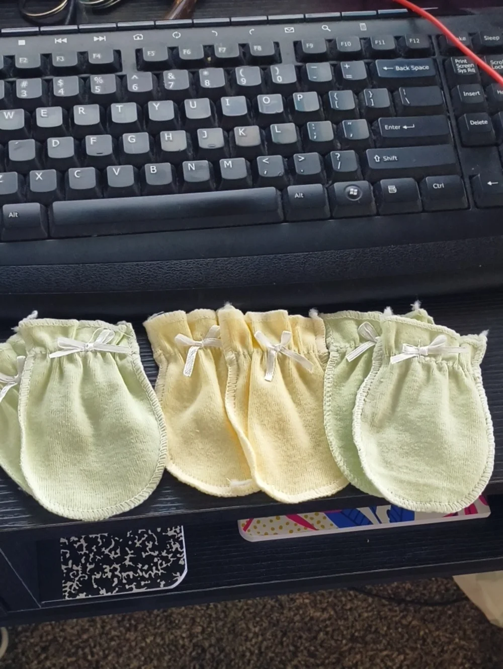 Unbranded Baby Mittens - Yellow & Light Green (3 Pairs)